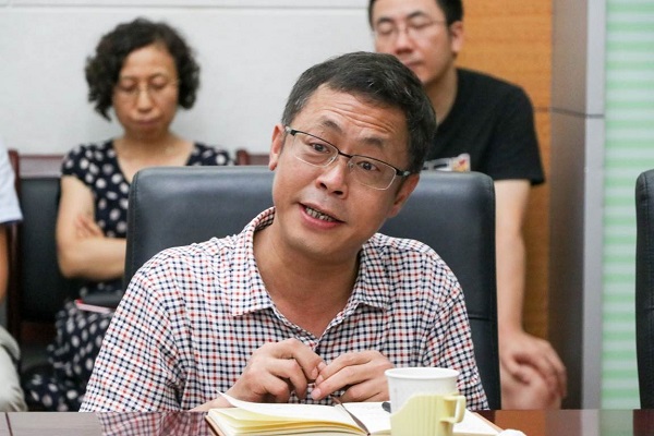 成人a片
院长隆克平.jpg